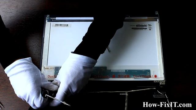 Lenovo IdeaPad V580 screen replacement, замена матрицы ноутбука смотреть онлайн