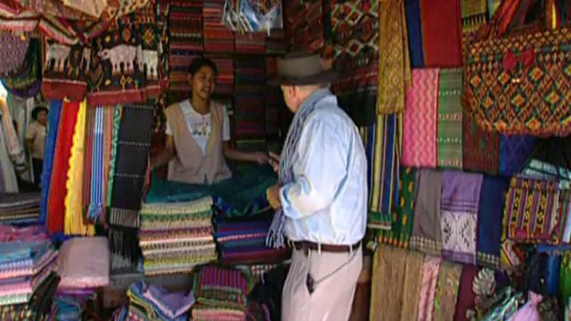 Shopping in Phnom Penh, Cambodia by Asiatravel.com смотреть онлайн