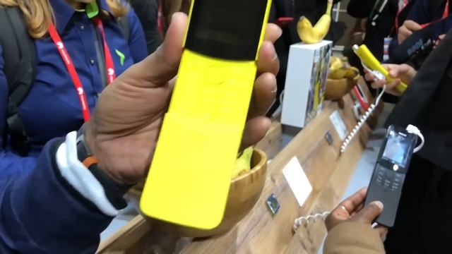 «Перезагрузка» Nokia из «Матрицы», AR-эмодзи от Samsung, 5G повсюду: видеорепортаж TJ с MWC 2018 смотреть онлайн