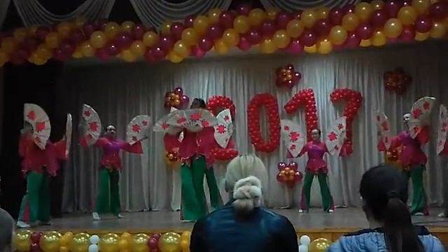 Китайский танец с веером смотреть онлайн
