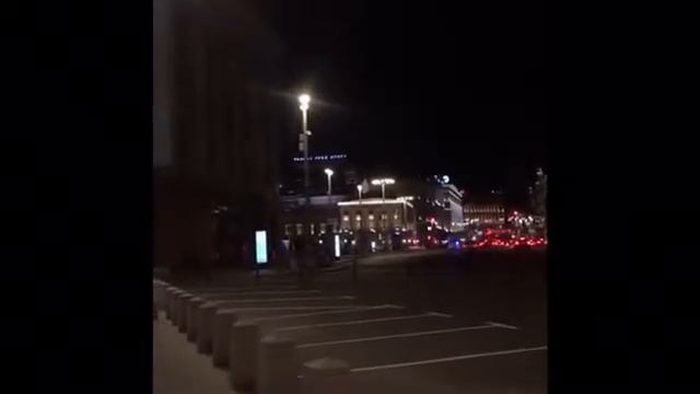 МОСКВА. ЦЕНТР. ВЕЧЕРНЯЯ ПРОГУЛКА. ЖИВАЯ МУЗЫКА смотреть онлайн