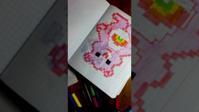 Рисуем по клеточкам розового мишку. смотреть онлайн