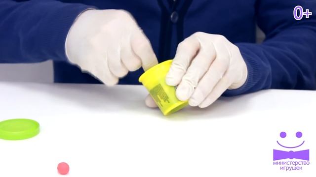 Темка ест пластилиновые вкусняшки Play-Doh смотреть онлайн