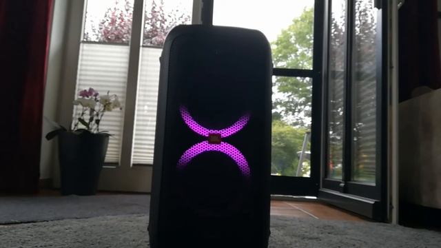 JBL Partybox 100 indoor EXTREME Bass Test! // Music Lion // смотреть онлайн