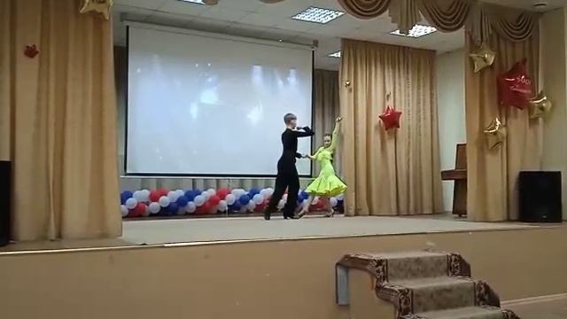 Выступление к Дню отца в гимназии#2 Кирилл-Виктория#деньотца#тскэлита#нижнийновгород#россия#дети