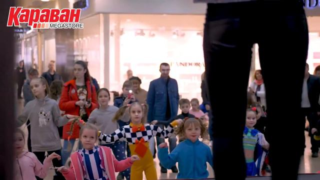 Shoping Weekend ТРЦ Караван Харьков вместе с Владом Ямой смотреть онлайн