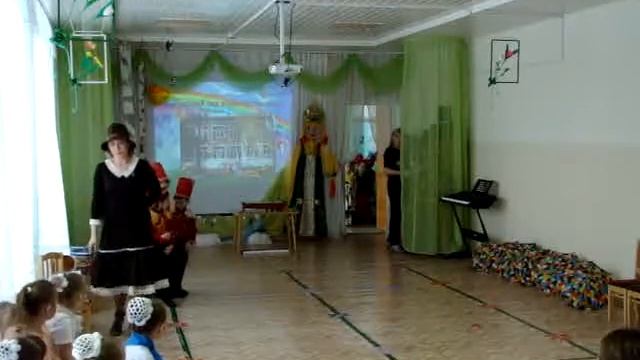 НОД "Цветные сны Мери Поппис в России" смотреть онлайн