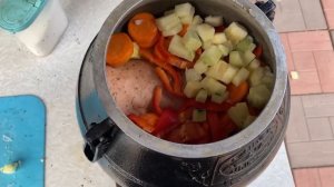 Рулька с овощами а афганском казане
