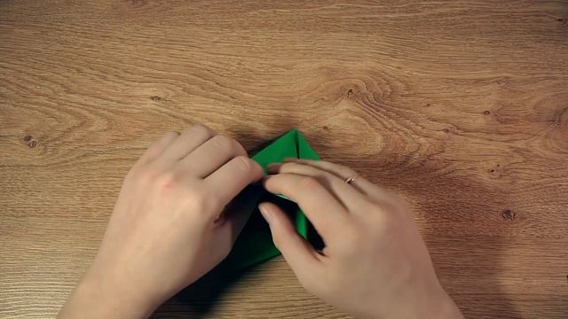 Новогодняя объёмная ёлка из бумаги / Рождественское оригами смотреть онлайн