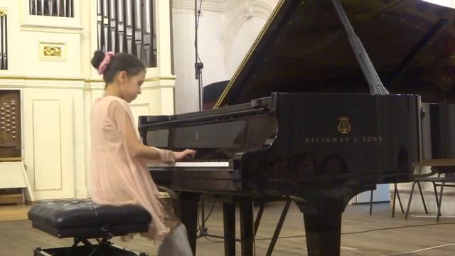 Ульяна Степанова М Глинка, обр М Балакирева Жаворонок смотреть онлайн