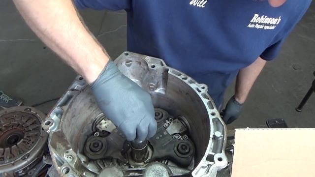 Ford Fiesta DPS6 Powershift Transmission Slipping/Shudder Part 2 (Clutch replacement) смотреть онлайн
