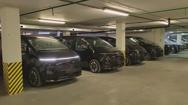 НОВЫЕ ХЕНДЭ СТАРИЯ 2023 г.в. полный привод /HYUNDAI STARIA 4WD 9 мест в наличии на Алексеевской!!! смотреть онлайн