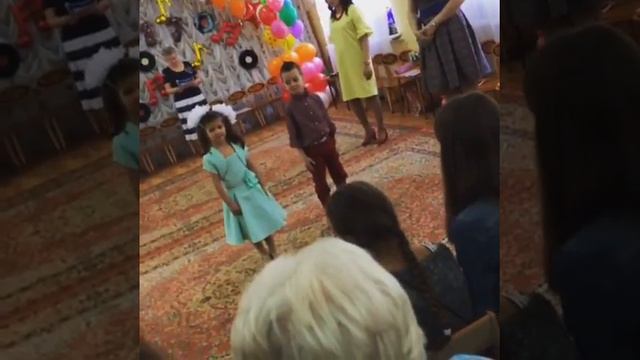 Выпускной 👨🎓 2017 детский сад, вишенка смотреть онлайн