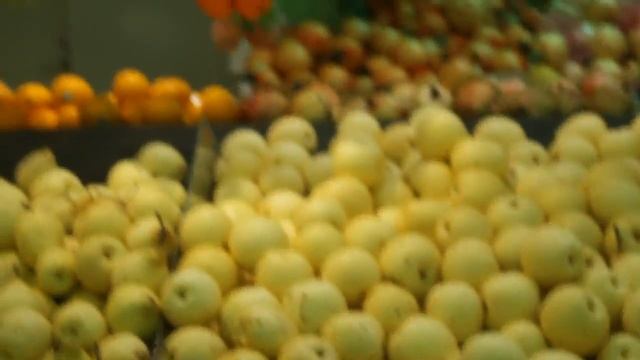 Цены на фрукты в Китае на острове Хайнань (г.Санья-торговый центр "Ананас") смотреть онлайн