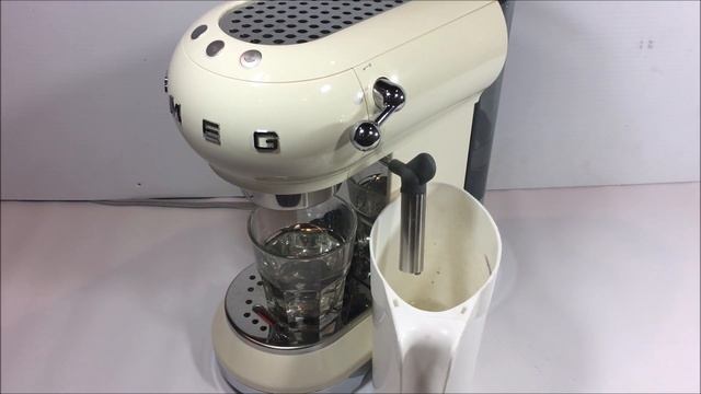 How to descale SMEG ECF01 Espresso Coffee Maker - Tutorial смотреть онлайн