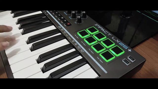 Nektar Impact LX25+ Unbox + Playing with FL Studio смотреть онлайн