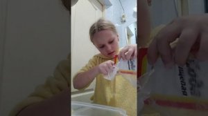 Что делать если слайм липнет к рукам