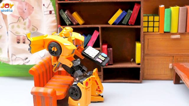 Assembling The Transformers Optimus Prime And Bumblebee Movies - Choo Choo Charles Is Final Boss