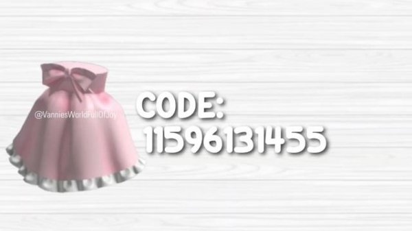 CUTE DRESS CODES FOR BERRY AVENUE, BLOXBURG AND ALL ROBLOX GAMES THAT ALLOW CODES ?✨️