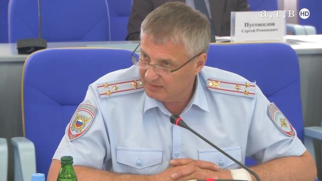 Обсуждение "Закона о тишине" смотреть онлайн