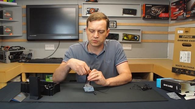 DeepCool GH-01 A-RGB Graphics Card Holder - It's Actually Pretty Cool | Review & Unboxing.
