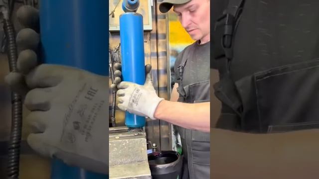 Ремонт амортизаторов Вольво FH Первая часть￼￼ смотреть онлайн