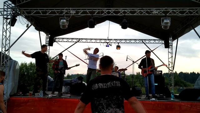 НАСТОЯЩИЙ ПАНК РОК или АНАРХИЯ в действии! смотреть онлайн