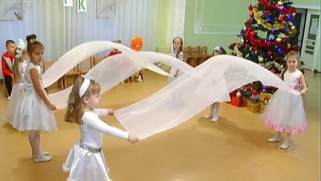 Песенка про Новый год Новогодний утренник в детском саду смотреть онлайн