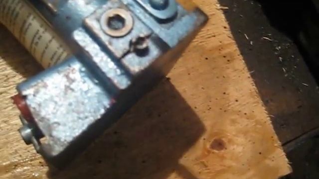 Ремонт гидравлического домкрата бутылочного типа SHINN . 2-Ч. смотреть онлайн