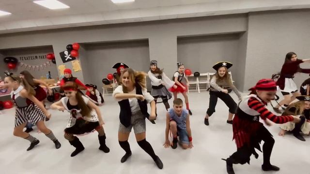 Піратська вечірка смотреть онлайн