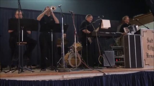 Salt City Brass: Roll Out the Barrel Polka смотреть онлайн