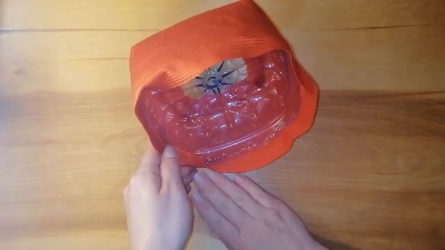Новогодняя композиция из шишек за 15 минут смотреть онлайн