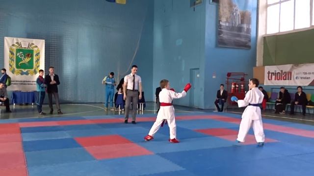 ТЕРЯННИК финал чемпион обл по каратэ WKF 8 лет 26кг 12 03 17 смотреть онлайн