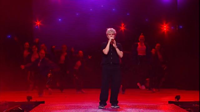 Ваня Дмитриенко с песней Дыши Новая песня года 2023 смотреть онлайн