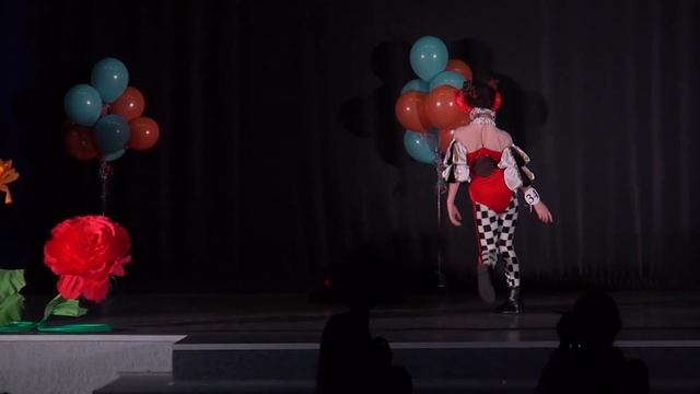 Чешкина София - Красная королева смотреть онлайн