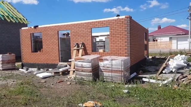 Кирпичный дом на нестандартном участке | Строительство двухэтажного дома 8.5х8.5 смотреть онлайн