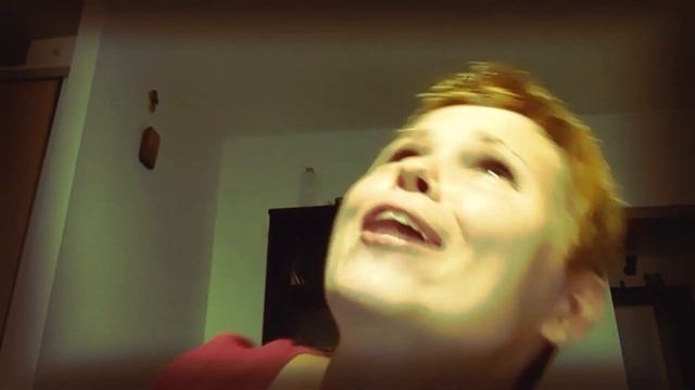 Актриса отрывается! ОСТОРОЖНО МАТ! смотреть онлайн