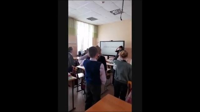 Урок русского языка в 5 классе. Тема "Заголовок текста. Ключевые слова текста" смотреть онлайн