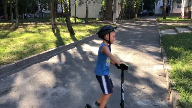 Трюковой самокат смотреть онлайн