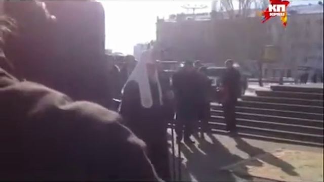 Февраль 2014. Патриарх Кирилл посетил вокзал Волгограда. смотреть онлайн