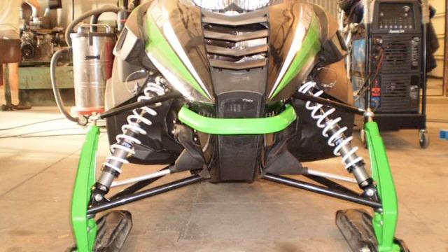 Тест рычагов на снегоходе Arctic Cat ProClimb M 1100 153" : 38" против 36" смотреть онлайн