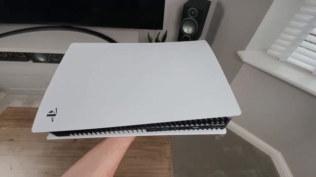 Which PlayStation 5/Xbox Series X is Right for You? смотреть онлайн