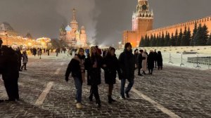 ?? RUSSIAN SNOWFALL ❄️ Moscow nightlife in winter on Christmas and New Year's Eve ⁴ᴷ With Captions