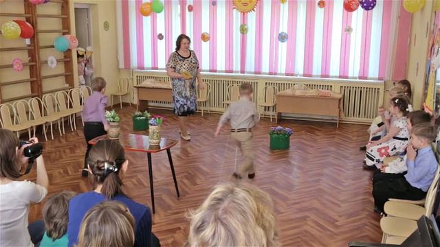 Утренник, посвященный празднику 8 марта. МДОУ 16, СПб смотреть онлайн