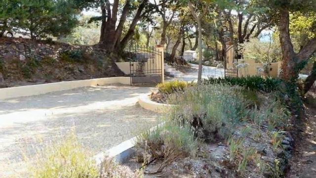 Lovely country property for sale near La Garde Freinet смотреть онлайн