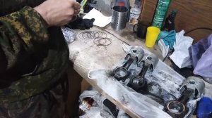 одеваем поршневые кольца нива 2121