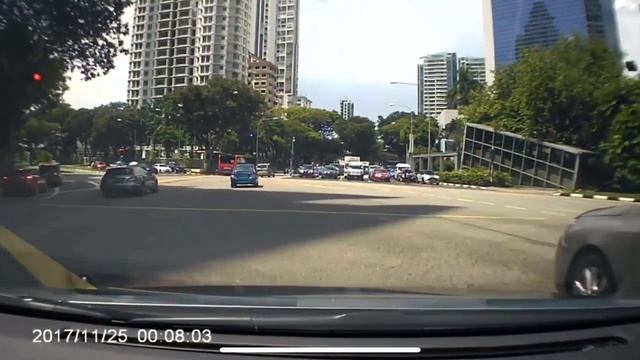 may2018 renault LATITUDE going striaght at a turn rigt lane смотреть онлайн