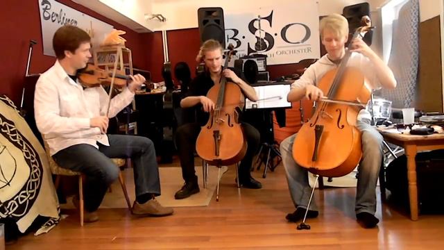 Klangprobe: B•S•O spielt "Walk of Life" von den Dire Straits смотреть онлайн