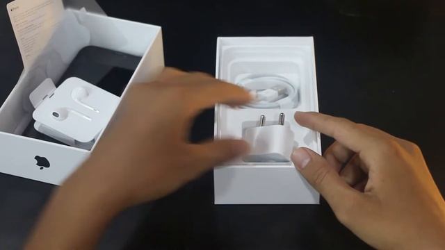 iPhone XR 128GB UNBOXING | Shifting From iPad To iPhone Xr ? смотреть онлайн