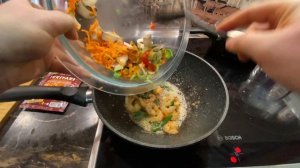 Лапша удон в соусе терияке с креветками - пошаговое приготовления.